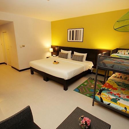 Simplitel Hotel Karon Luaran gambar
