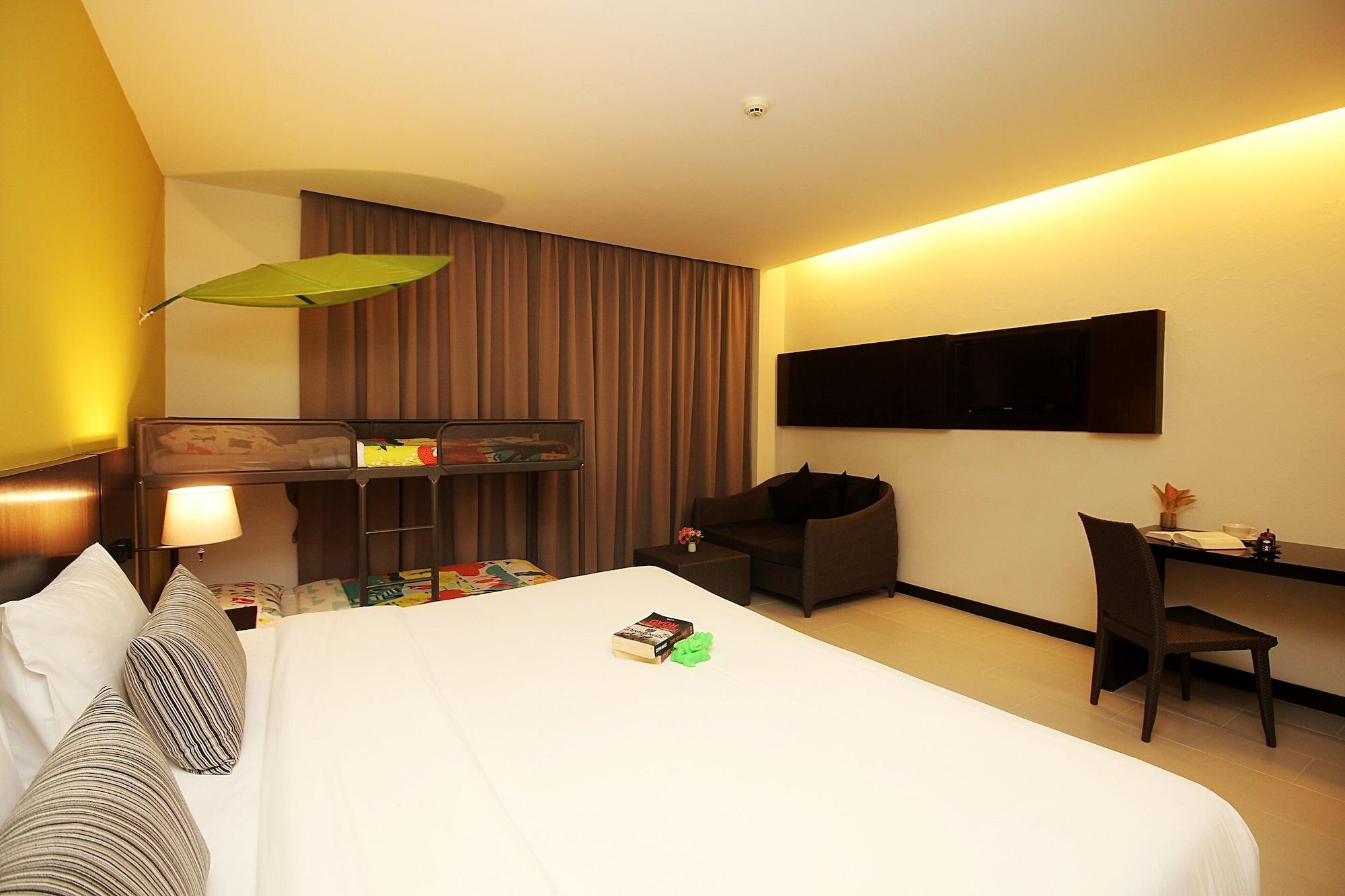 Simplitel Hotel Karon Luaran gambar